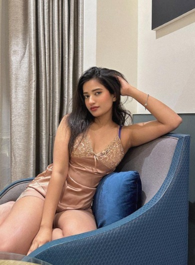 model Call Girls in Mayur Vihar