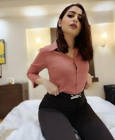 Call Girls in Mayur Vihar