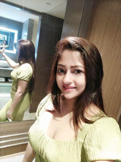 Call Girls in Mayur Vihar